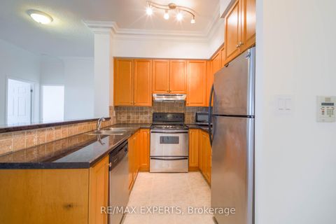 Photo 6 at UPH-06 - 7 Lorraine Drive, Willowdale West, Toronto