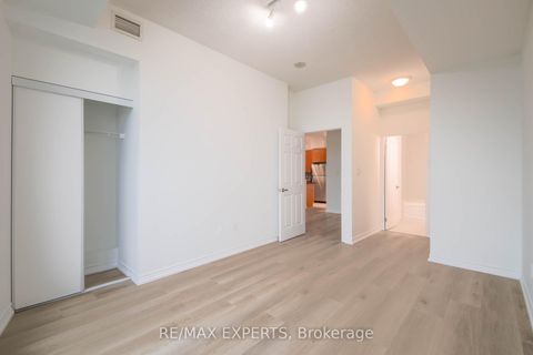 Photo 13 at UPH-06 - 7 Lorraine Drive, Willowdale West, Toronto