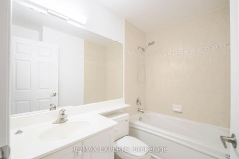 Photo 15 at UPH-06 - 7 Lorraine Drive, Willowdale West, Toronto