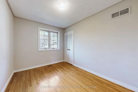 Photo 32 at 61 Beaufort Hills Road, Oak Ridges, Richmond Hill