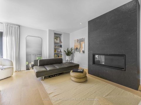 Photo 5 at 125 - 10 Walker Avenue, St. Clair, Toronto