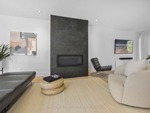 Photo 7 at 125 - 10 Walker Avenue, St. Clair, Toronto