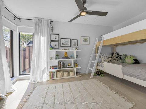 Photo 14 at 125 - 10 Walker Avenue, St. Clair, Toronto