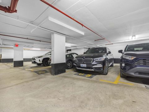 Photo 19 at 125 - 10 Walker Avenue, St. Clair, Toronto