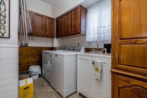 Photo 9 at 21 Barwick Drive, West Bayfield, Barrie