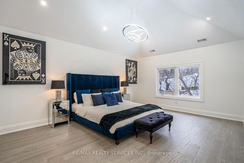 Photo 26 at 3 Bonnyview Drive, Queensway, Toronto