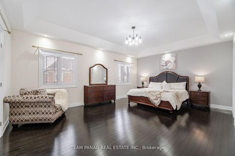 Photo 22 at 76 Balderson Drive, Kleinburg, Vaughan