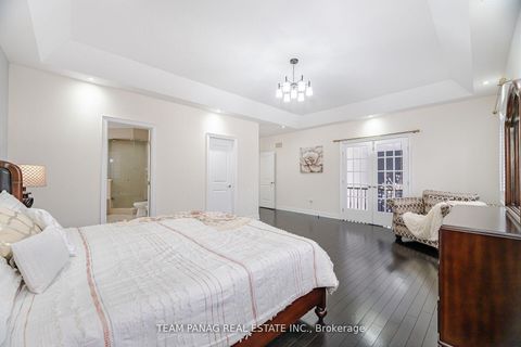 Photo 24 at 76 Balderson Drive, Kleinburg, Vaughan