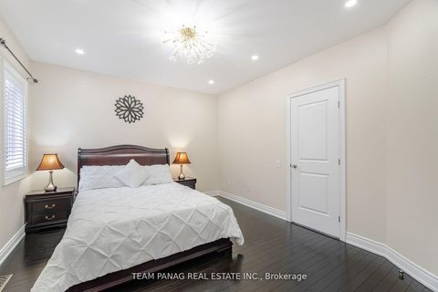 Photo 27 at 76 Balderson Drive, Kleinburg, Vaughan