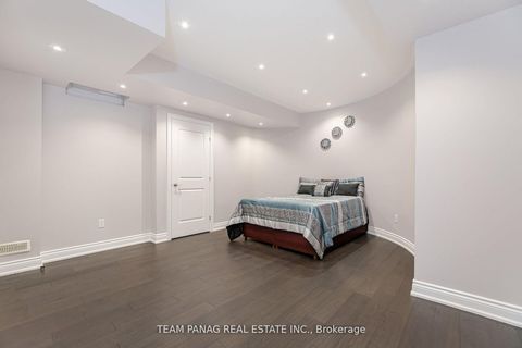 Photo 41 at 76 Balderson Drive, Kleinburg, Vaughan