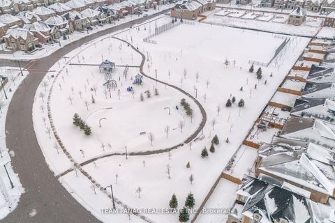 Photo 46 at 76 Balderson Drive, Kleinburg, Vaughan