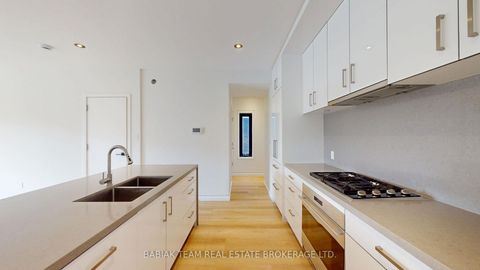 Photo 14 at 3212 Dundas Street W, Junction Area, Toronto