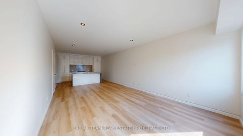 Photo 16 at 3212 Dundas Street W, Junction Area, Toronto