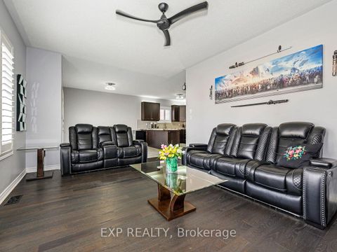 Photo 11 at 856 Wrenwood Drive, Taunton, Oshawa