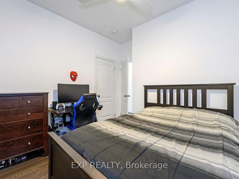 Photo 25 at 856 Wrenwood Drive, Taunton, Oshawa