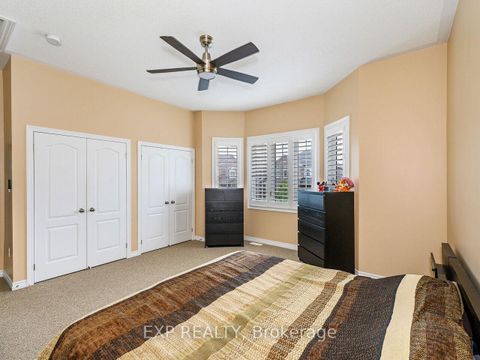 Photo 29 at 856 Wrenwood Drive, Taunton, Oshawa