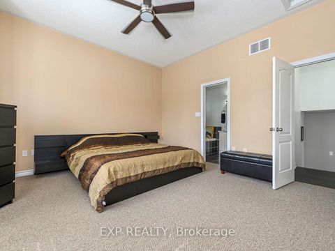 Photo 30 at 856 Wrenwood Drive, Taunton, Oshawa
