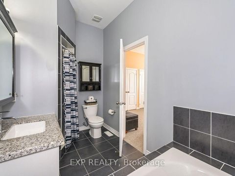 Photo 32 at 856 Wrenwood Drive, Taunton, Oshawa