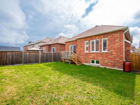 Photo 36 at 856 Wrenwood Drive, Taunton, Oshawa