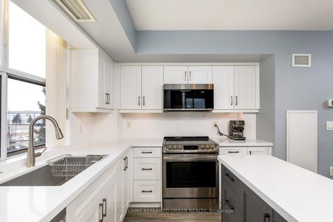 Photo 2 at 317 - 2500 Rutherford Road, Maple, Vaughan