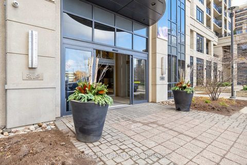 Photo 6 at 105 - 6 Eva Road, Etobicoke West Mall, Toronto