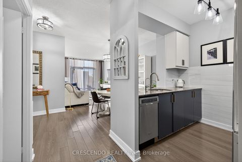 Photo 10 at 105 - 6 Eva Road, Etobicoke West Mall, Toronto