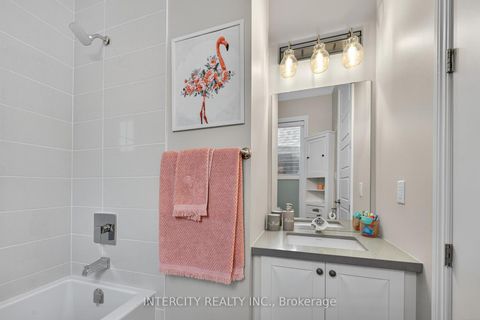 Photo 27 at 14 Great Heron Court, King City, King