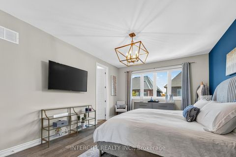 Photo 32 at 14 Great Heron Court, King City, King