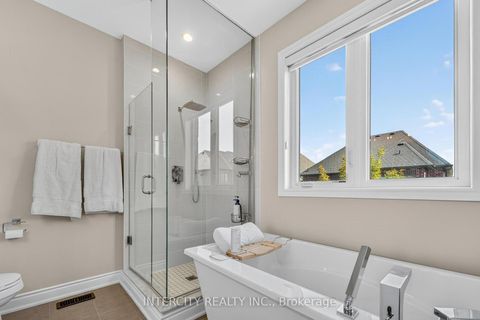 Photo 37 at 14 Great Heron Court, King City, King