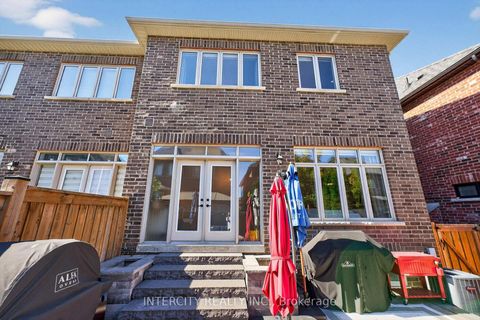 Photo 48 at 14 Great Heron Court, King City, King