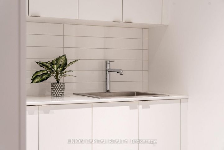 Photo 28 at 19 - 399 Royal Orchard Boulevard, Royal Orchard, Markham