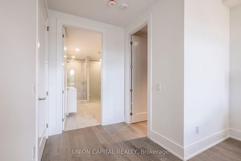 Photo 18 at 19 - 399 Royal Orchard Boulevard, Royal Orchard, Markham