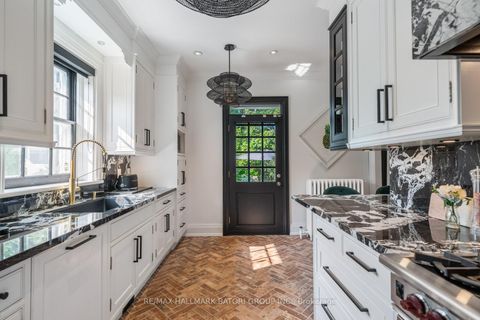 Photo 4 at 171 Old Forest Hill Road, Forest Hill North, Toronto