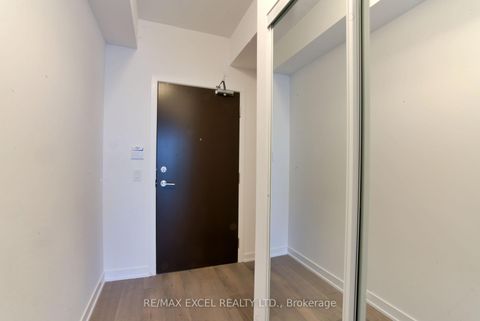 Photo 1 at 1102 - 38 Honeycrisp Crescent, Vaughan Corporate Centre, Vaughan