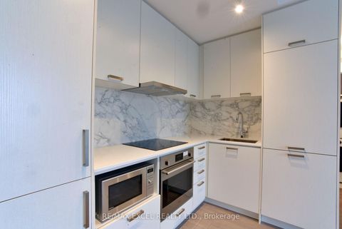 Photo 6 at 1102 - 38 Honeycrisp Crescent, Vaughan Corporate Centre, Vaughan