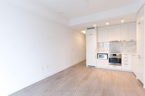 Photo 12 at 1102 - 38 Honeycrisp Crescent, Vaughan Corporate Centre, Vaughan