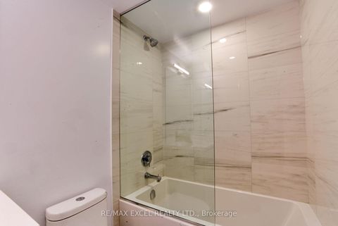 Photo 17 at 1102 - 38 Honeycrisp Crescent, Vaughan Corporate Centre, Vaughan