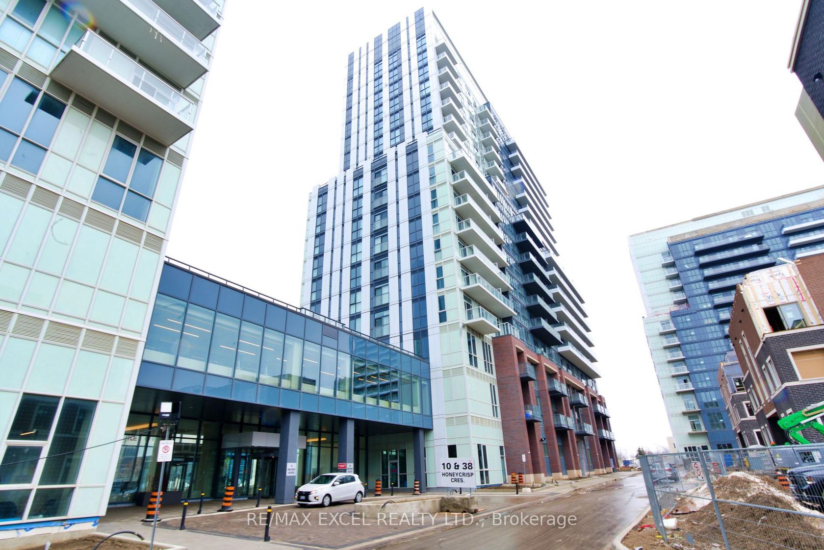 1102 - 38 Honeycrisp Crescent, Vaughan Corporate Centre, Vaughan photo number 2