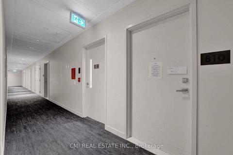 Photo 2 at 810 - 10 Deerlick Court, Donalda, Toronto