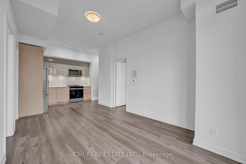 Photo 9 at 810 - 10 Deerlick Court, Donalda, Toronto