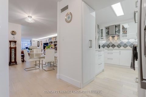 Photo 31 at 805 - 278 Bloor Street E, Moore Park, Toronto