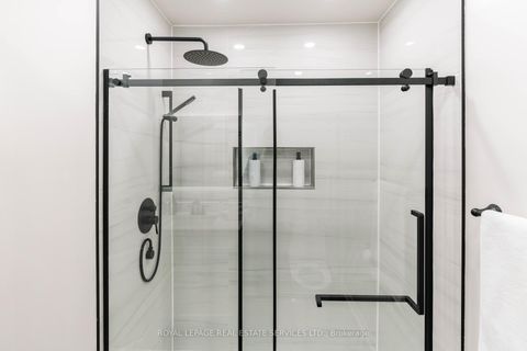 Photo 33 at 13 - 9621 Jane Street, Maple, Vaughan