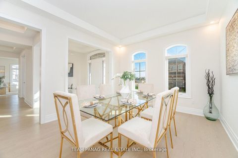 Photo 6 at 30 Ballantyne Boulevard, Vellore Village, Vaughan