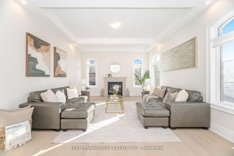 Photo 25 at 30 Ballantyne Boulevard, Vellore Village, Vaughan