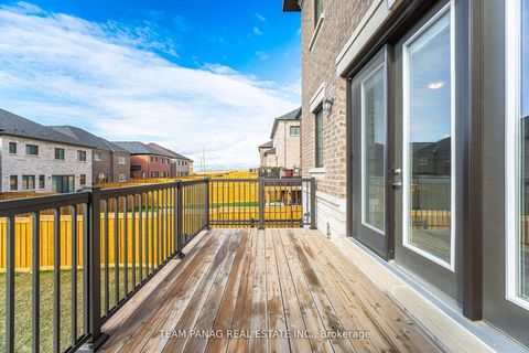 Photo 44 at 30 Ballantyne Boulevard, Vellore Village, Vaughan