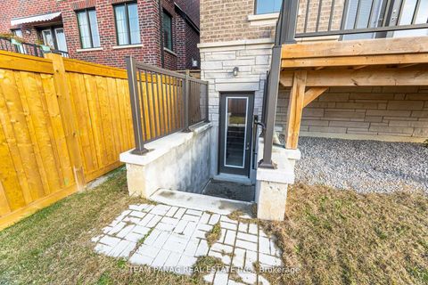 Photo 45 at 30 Ballantyne Boulevard, Vellore Village, Vaughan