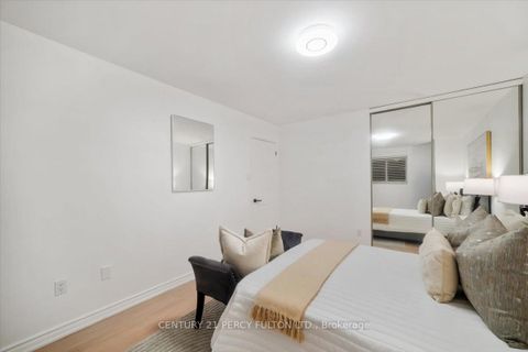 Photo 21 at 99 Palmdale Drive, Sullivan, Toronto