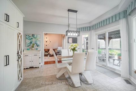 Photo 3 at 16 Tarsus Crescent, Highland Creek, Toronto