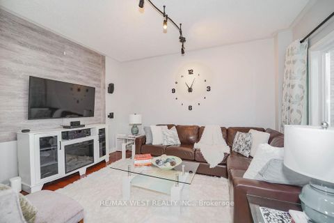 Photo 4 at 16 Tarsus Crescent, Highland Creek, Toronto