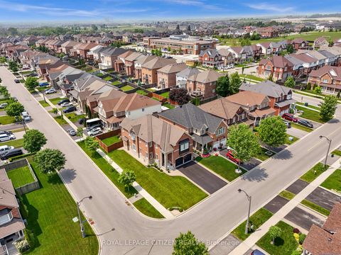 Photo 8 at 1882 Esterbrook Drive, Taunton, Oshawa